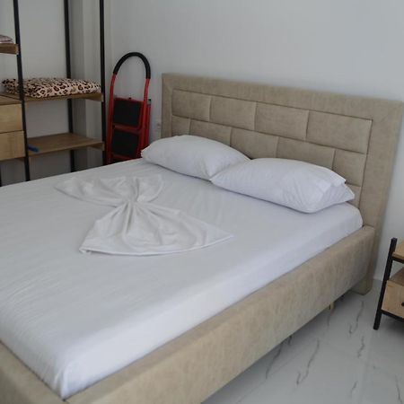 Akil Apartments Sarande Exterior photo