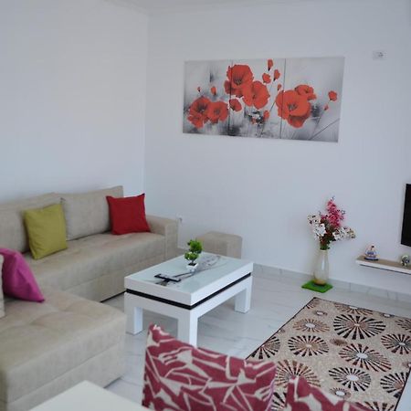 Akil Apartments Sarande Exterior photo