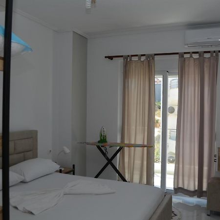 Akil Apartments Sarande Exterior photo