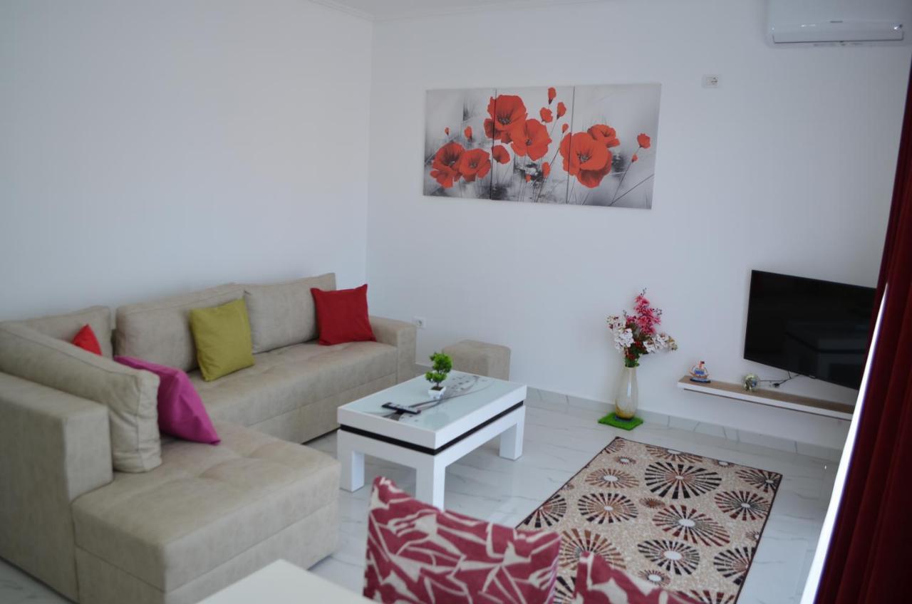 Akil Apartments Sarande Exterior photo
