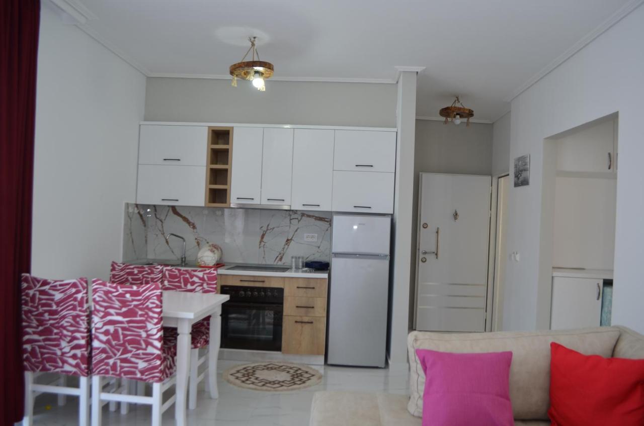 Akil Apartments Sarande Exterior photo