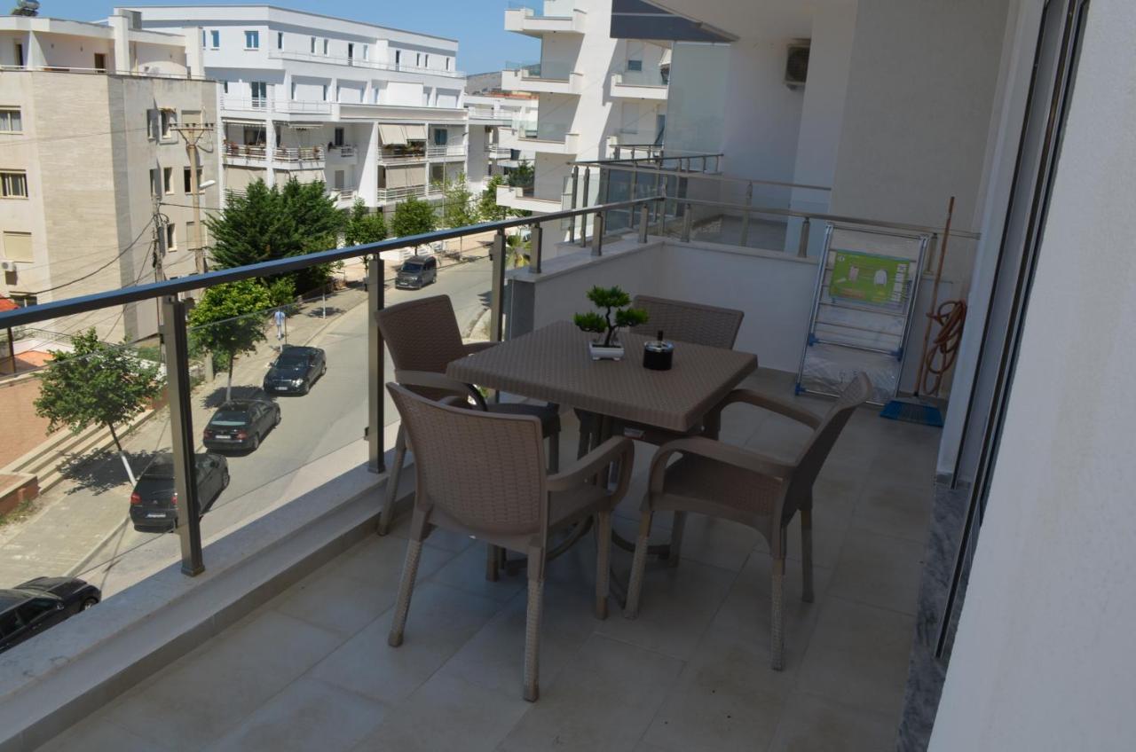 Akil Apartments Sarande Exterior photo