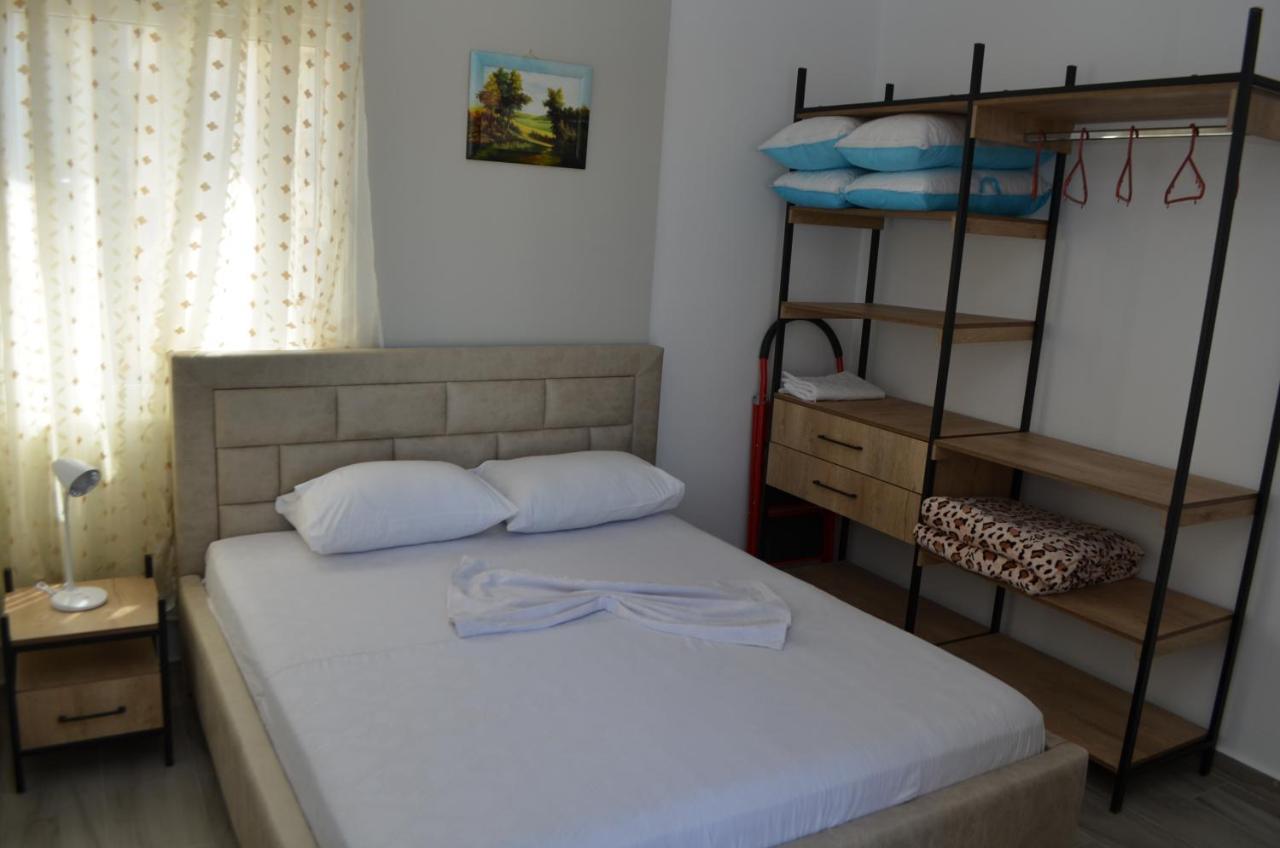 Akil Apartments Sarande Exterior photo