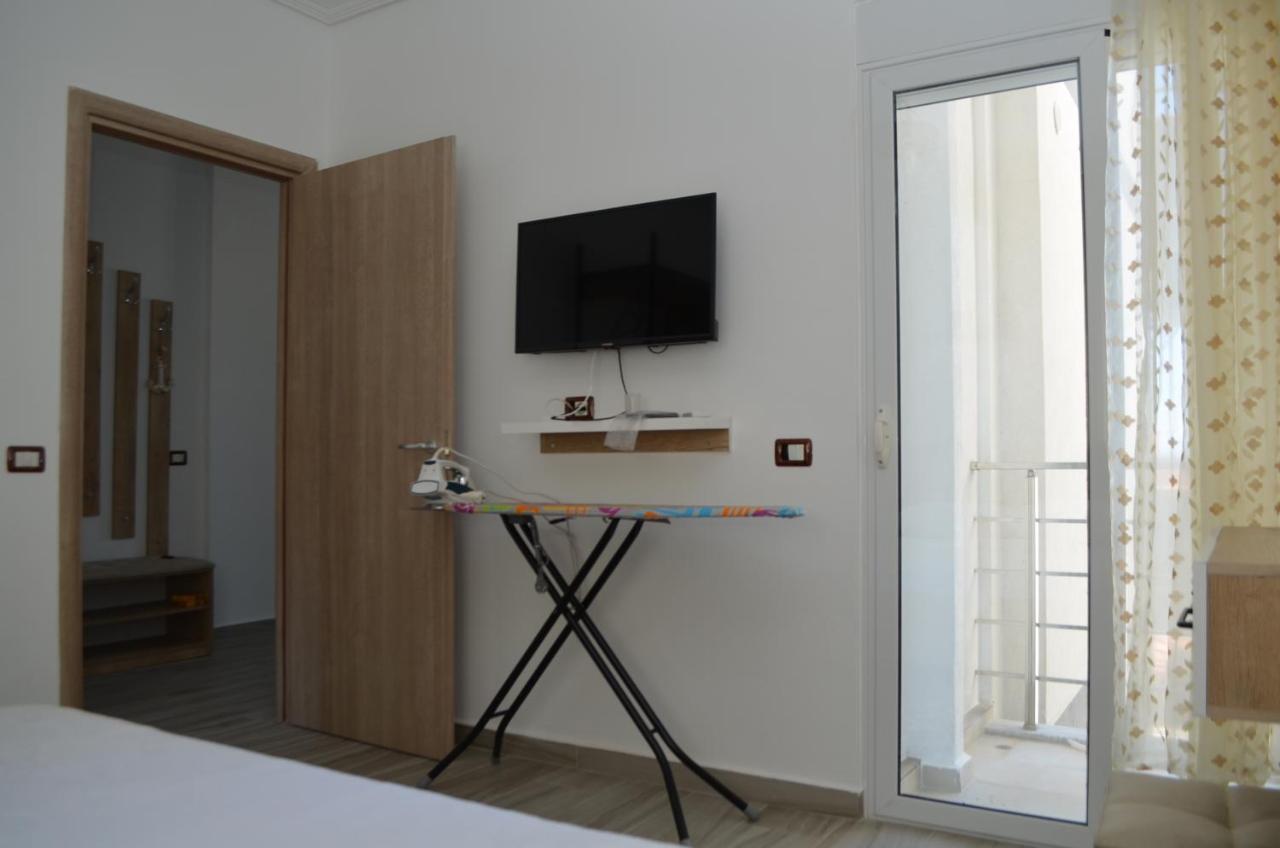 Akil Apartments Sarande Exterior photo